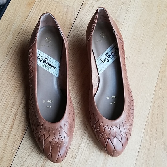 wide width vintage shoes